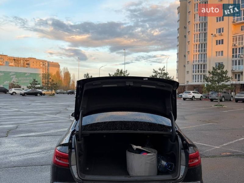 Седан Audi A4 2016 в Николаеве