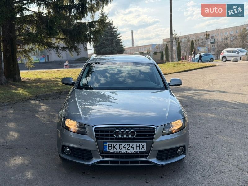 Універсал Audi A4 2010 в Рівному