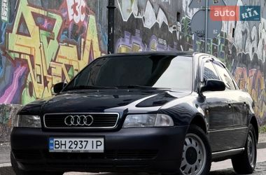 Седан Audi A4 1998 в Одессе