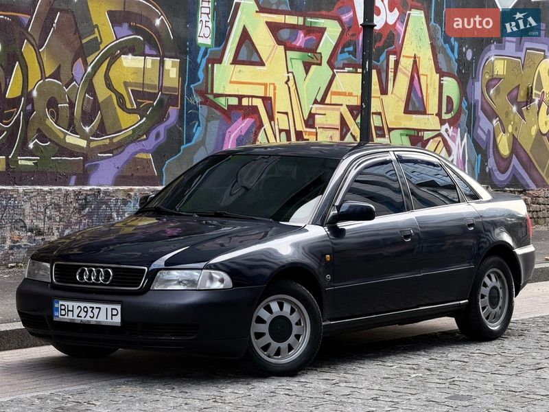 Седан Audi A4 1997 в Одессе
