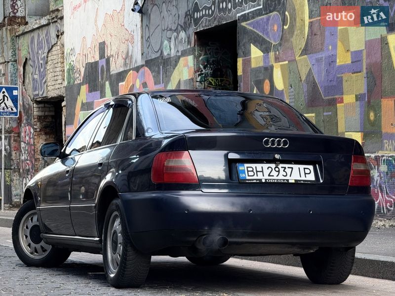 Седан Audi A4 1997 в Одессе