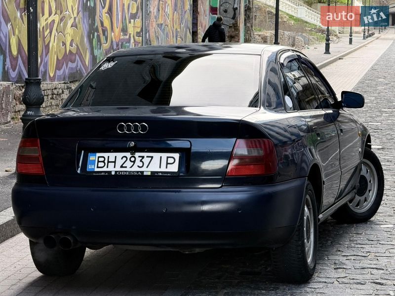 Седан Audi A4 1997 в Одессе