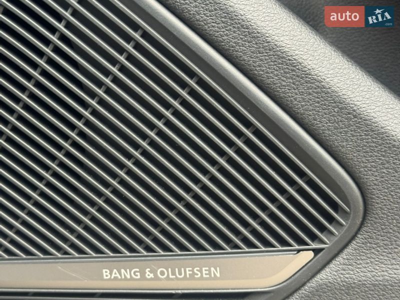 Седан Audi A4 2018 в Львові