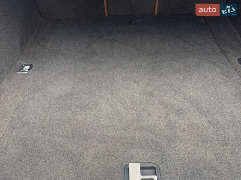 Седан Audi A4 2018 в Львові