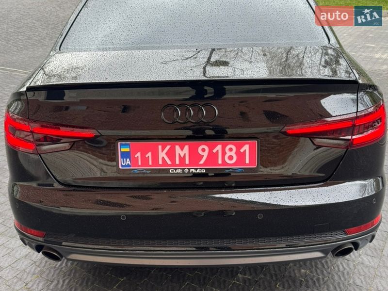 Седан Audi A4 2018 в Львові
