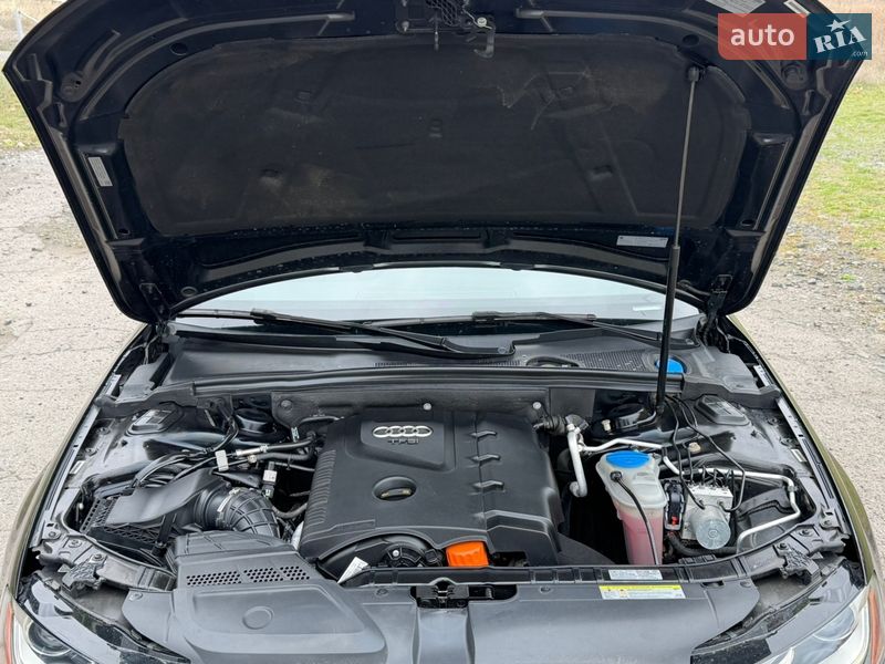 Седан Audi A4 2015 в Луцьку