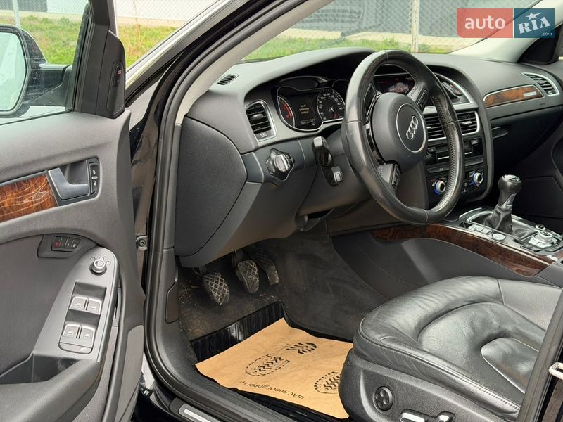 Седан Audi A4 2015 в Луцьку