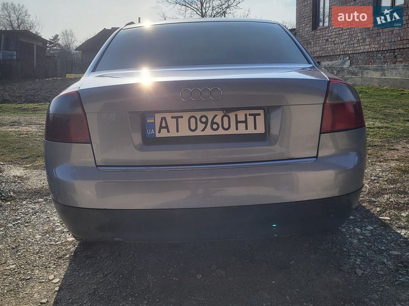 Седан Audi A4 2002 в Коломые
