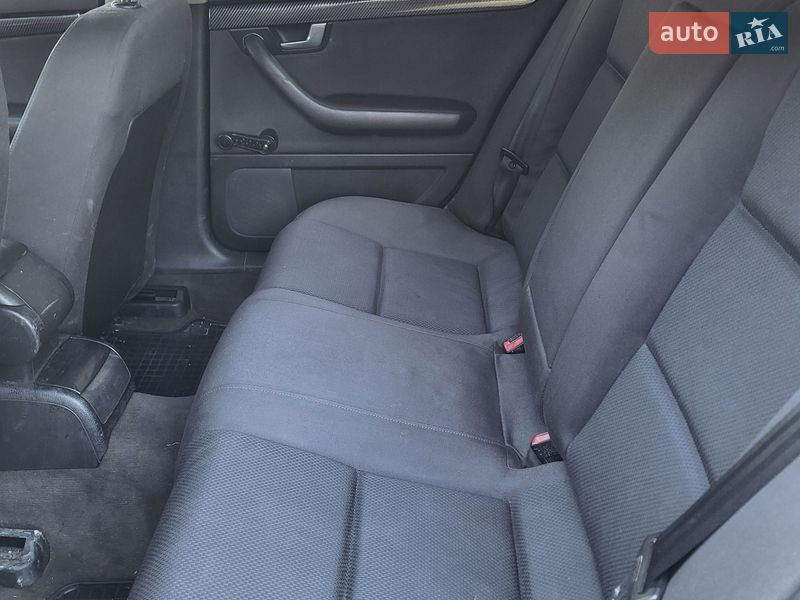 Седан Audi A4 2002 в Коломые
