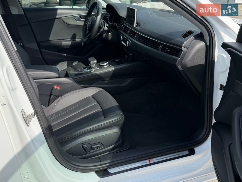 Седан Audi A4 2017 в Києві фото 12 Седан Audi A4 2017 в Києві