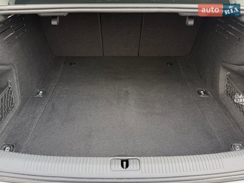 Седан Audi A4 2017 в Києві фото 25 Седан Audi A4 2017 в Києві