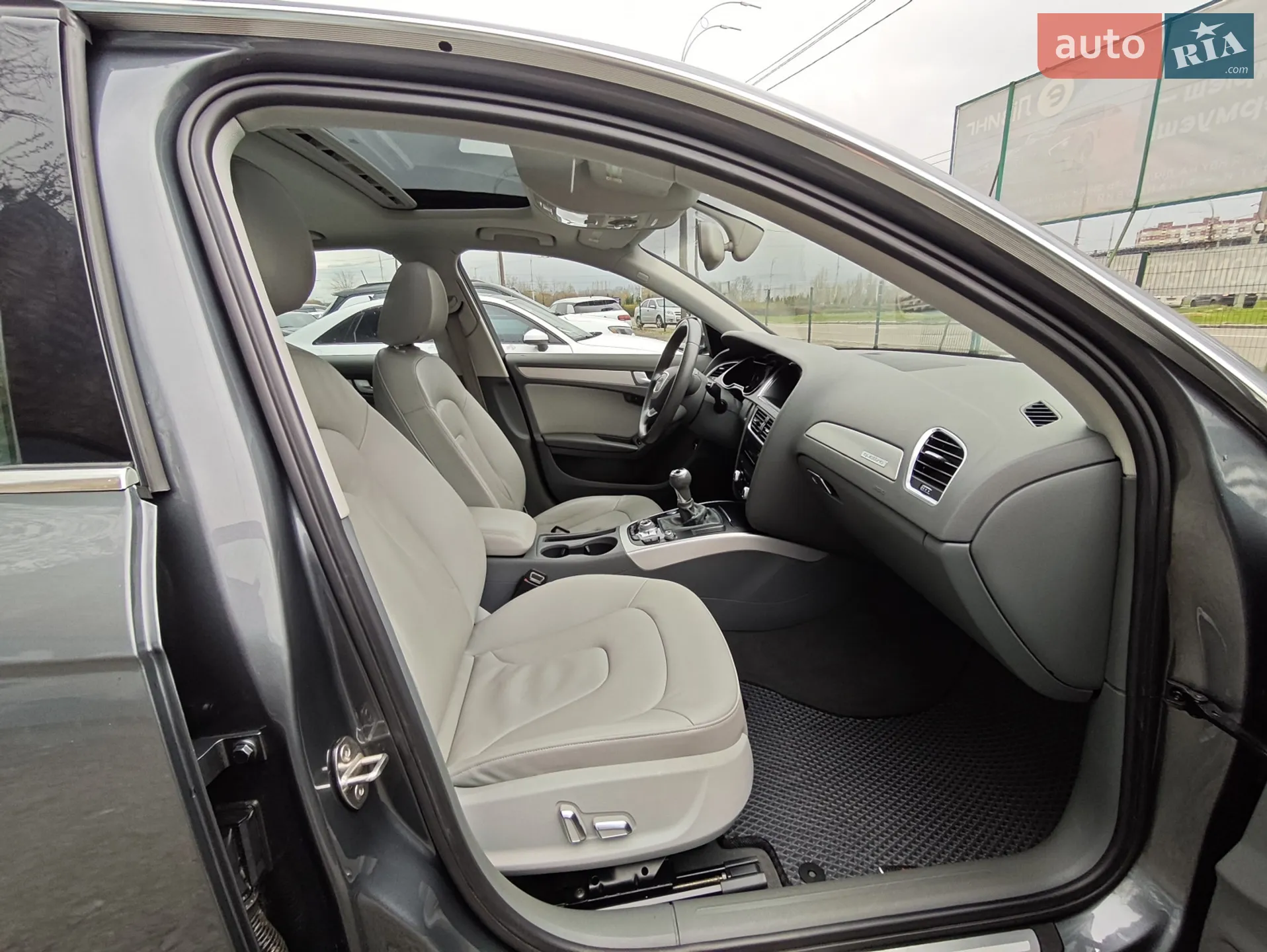 2013 Audi A4 - мініатюра 16