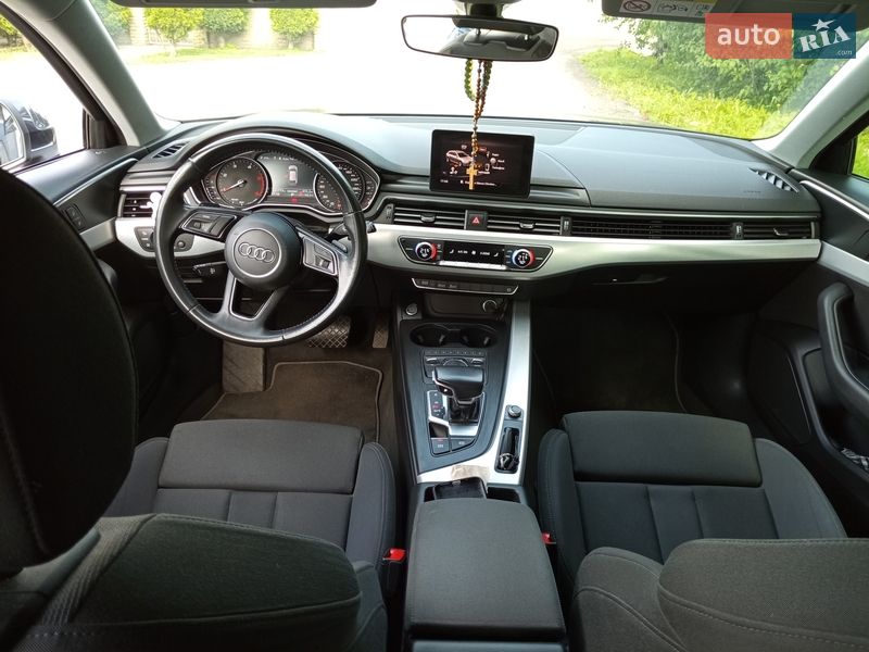 Універсал Audi A4 2017 в Луцьку