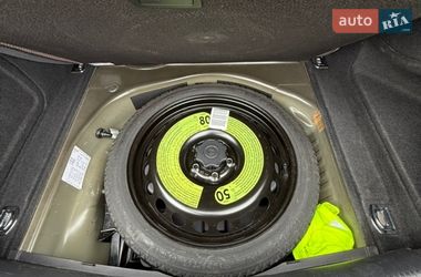 Седан Audi A4 2015 в Вараше