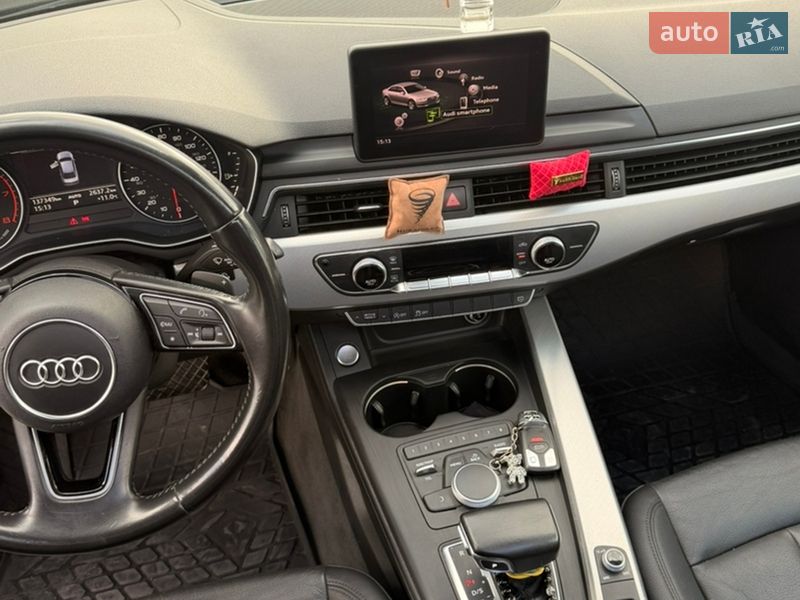 Седан Audi A4 2017 в Днепре