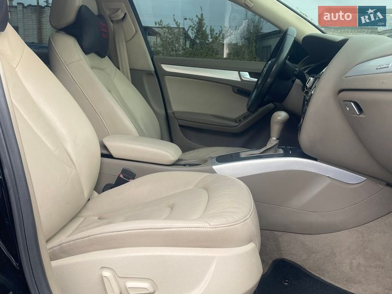 Седан Audi A4 2012 в Дніпрі