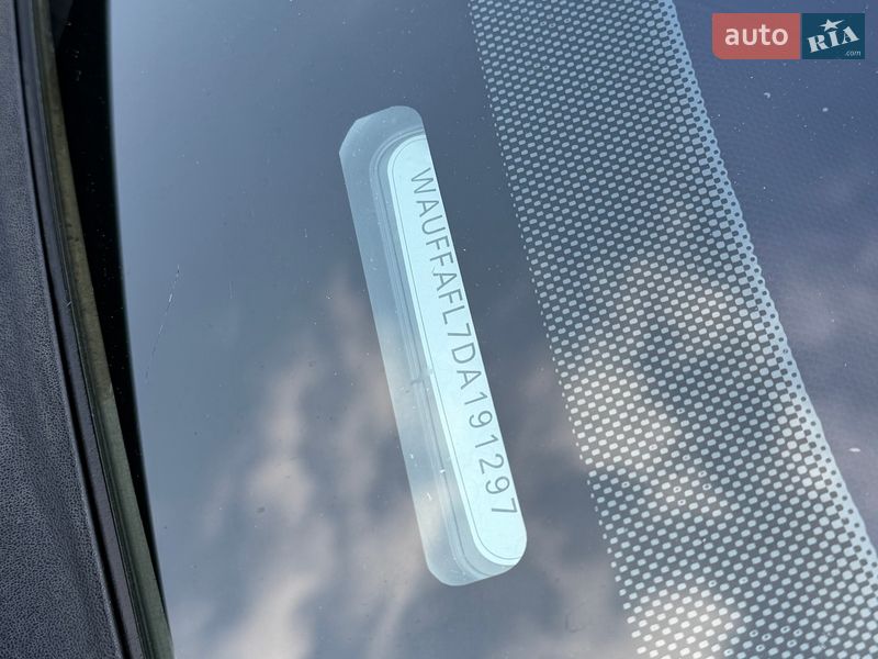 Седан Audi A4 2013 в Житомирі