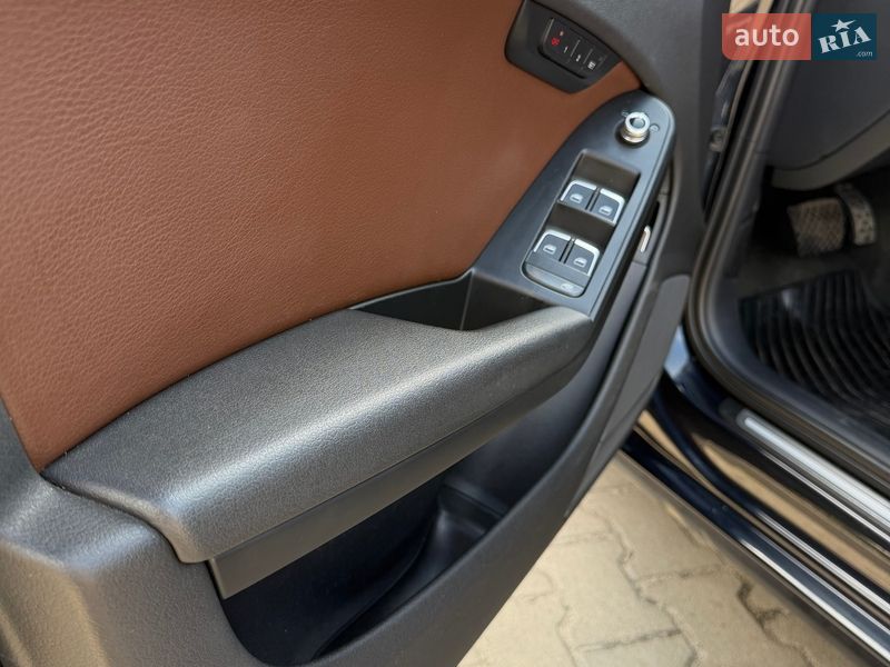 Седан Audi A4 2013 в Житомирі