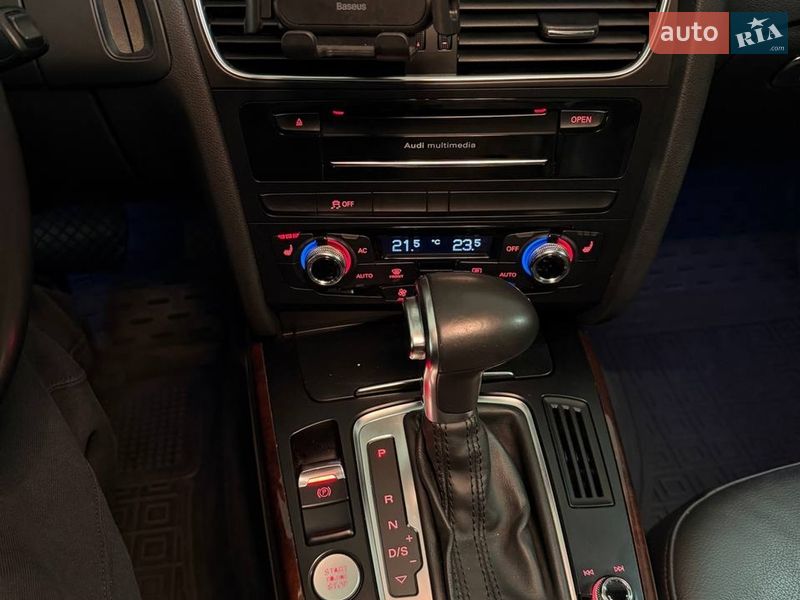 Седан Audi A4 2013 в Киеве