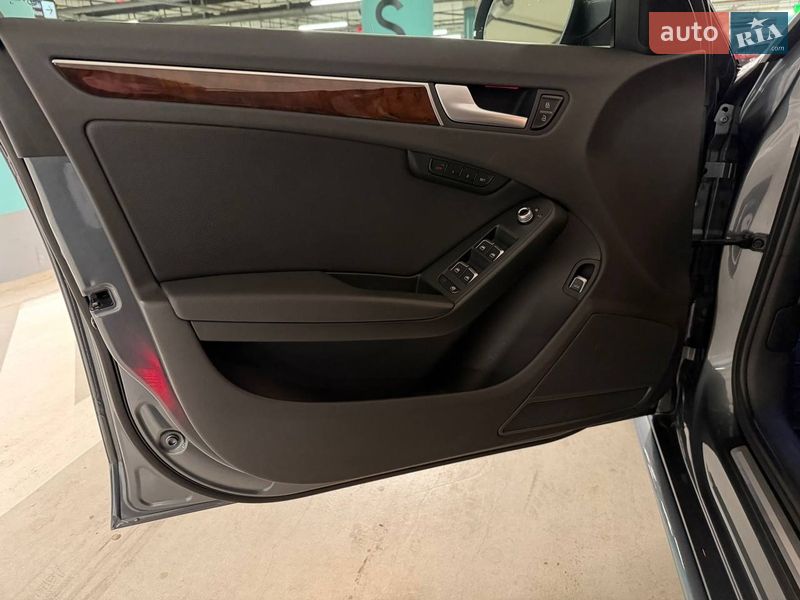 Седан Audi A4 2013 в Киеве