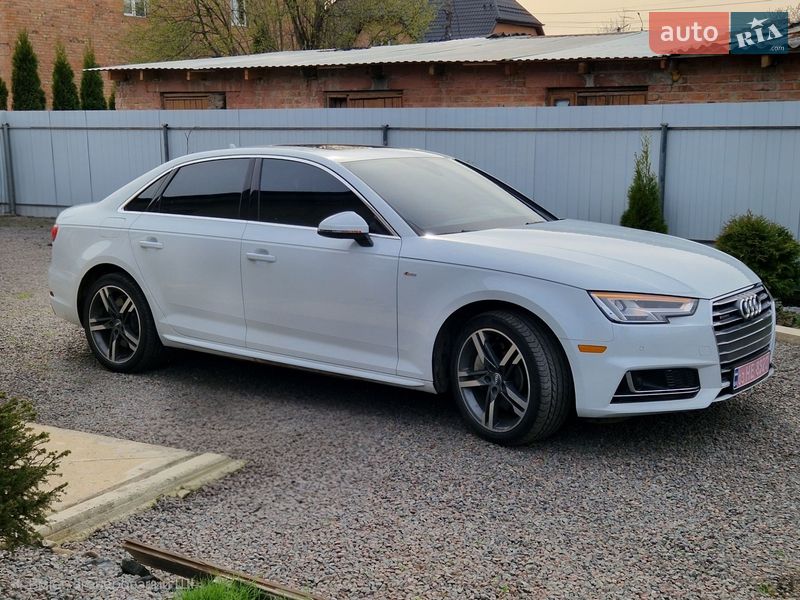 Седан Audi A4 2017 в Нововолинську