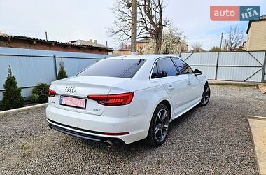 Седан Audi A4 2017 в Нововолинську
