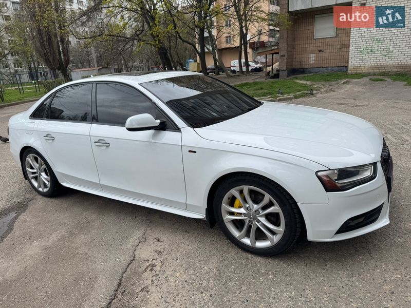 Седан Audi A4 2012 в Харкові