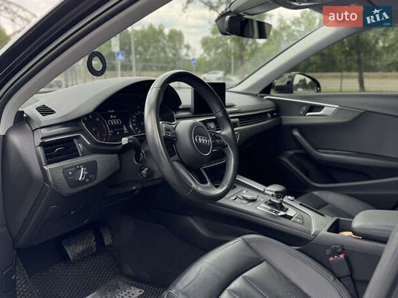 Седан Audi A4 2019 в Києві