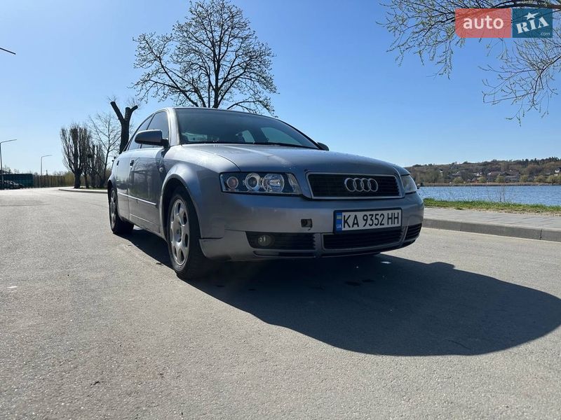 Седан Audi A4 2003 в Василькове