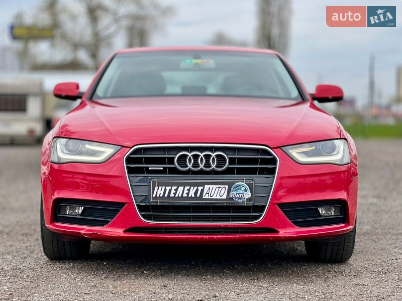 Седан Audi A4 2013 в Киеве