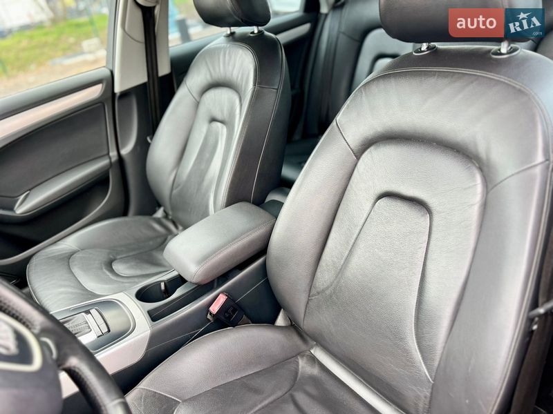 Седан Audi A4 2013 в Киеве