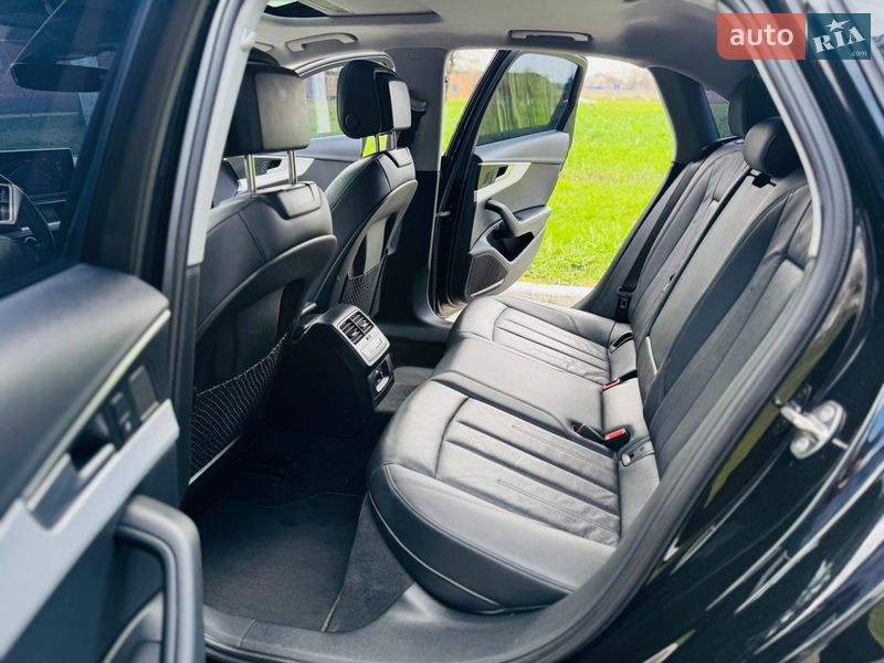Седан Audi A4 2017 в Киеве