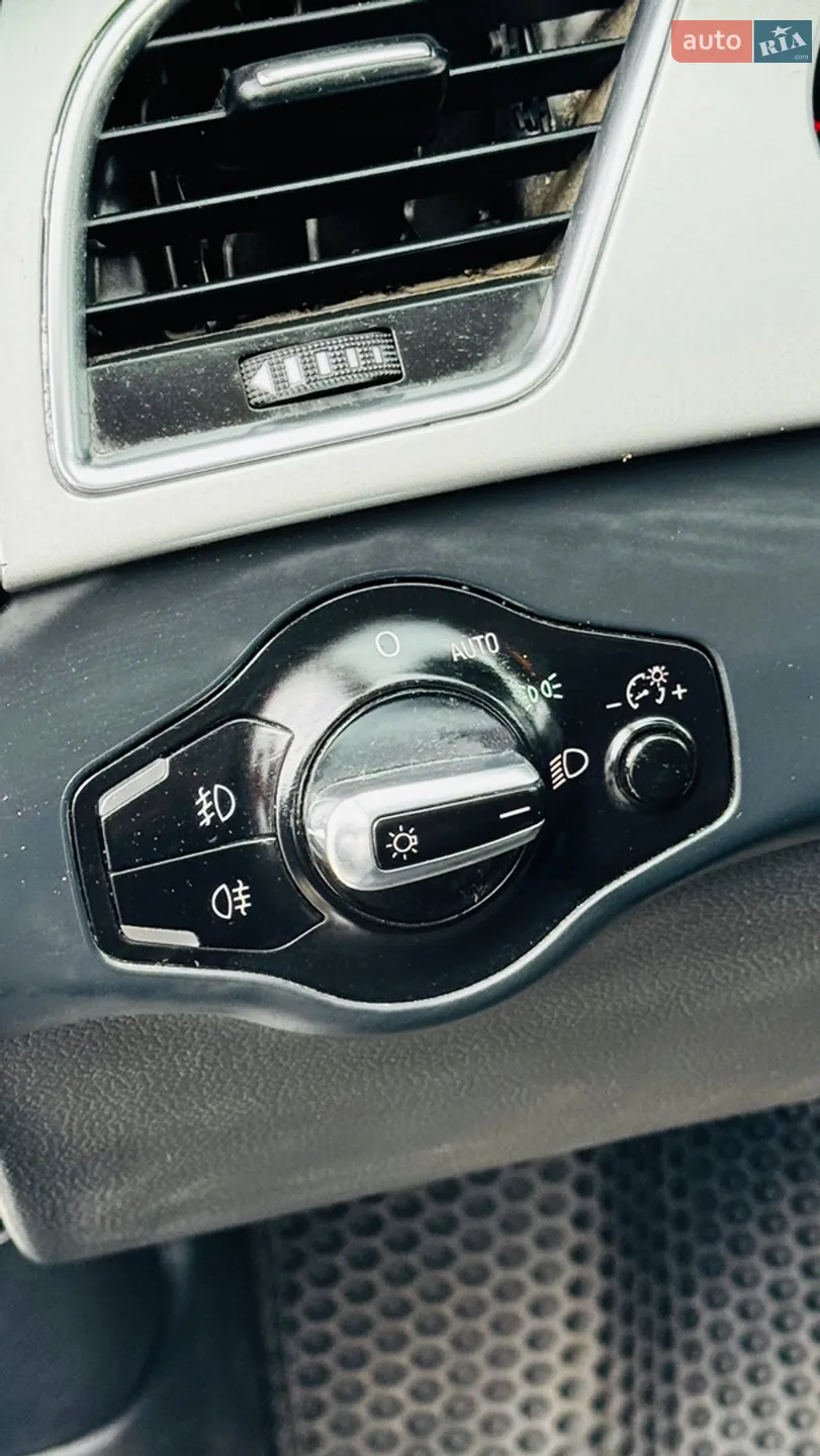 2011 Audi A4 - мініатюра 38