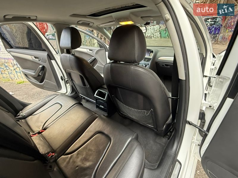 Седан Audi A4 2014 в Одессе