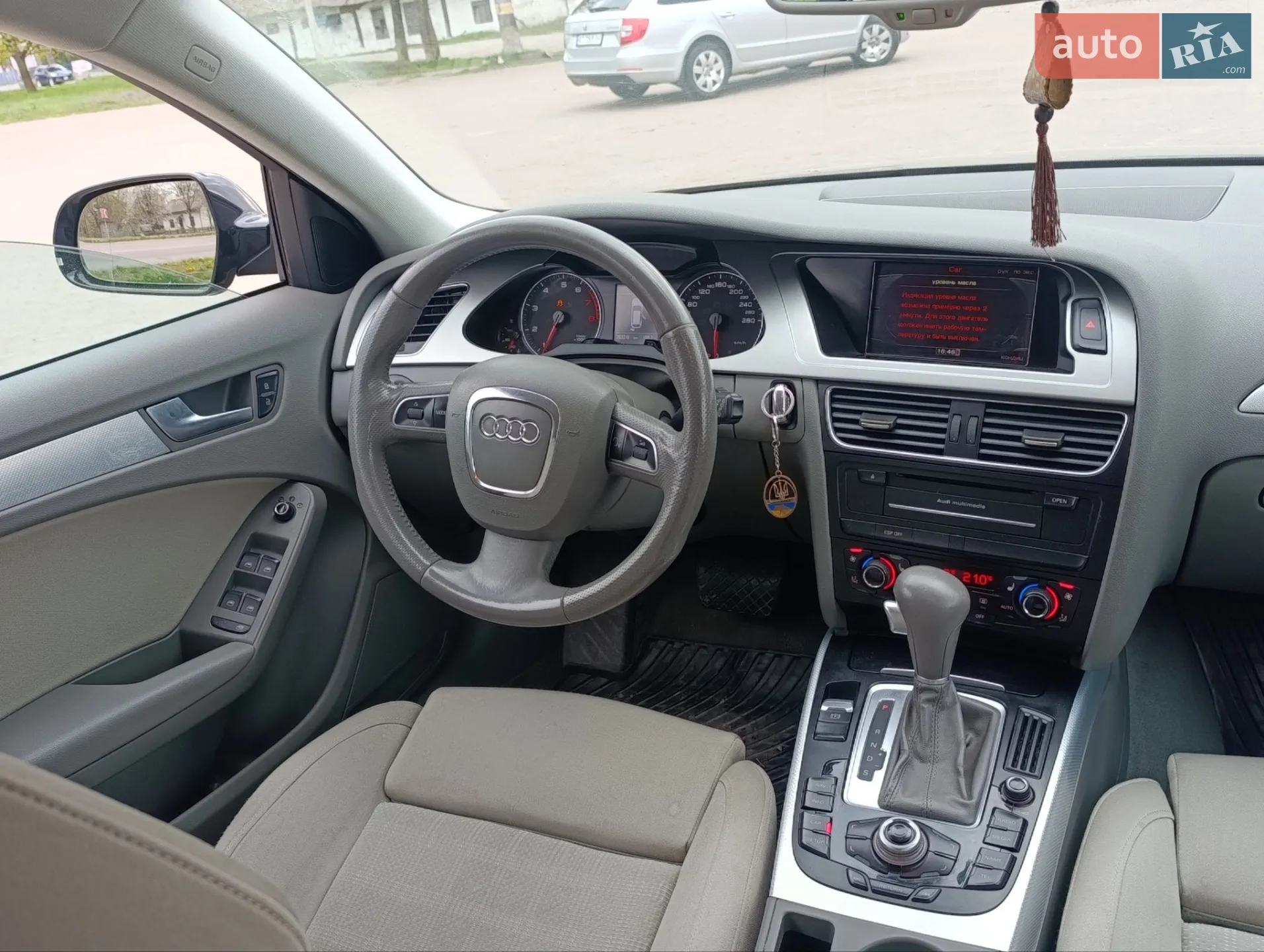 2010 Audi A4 - мініатюра 11