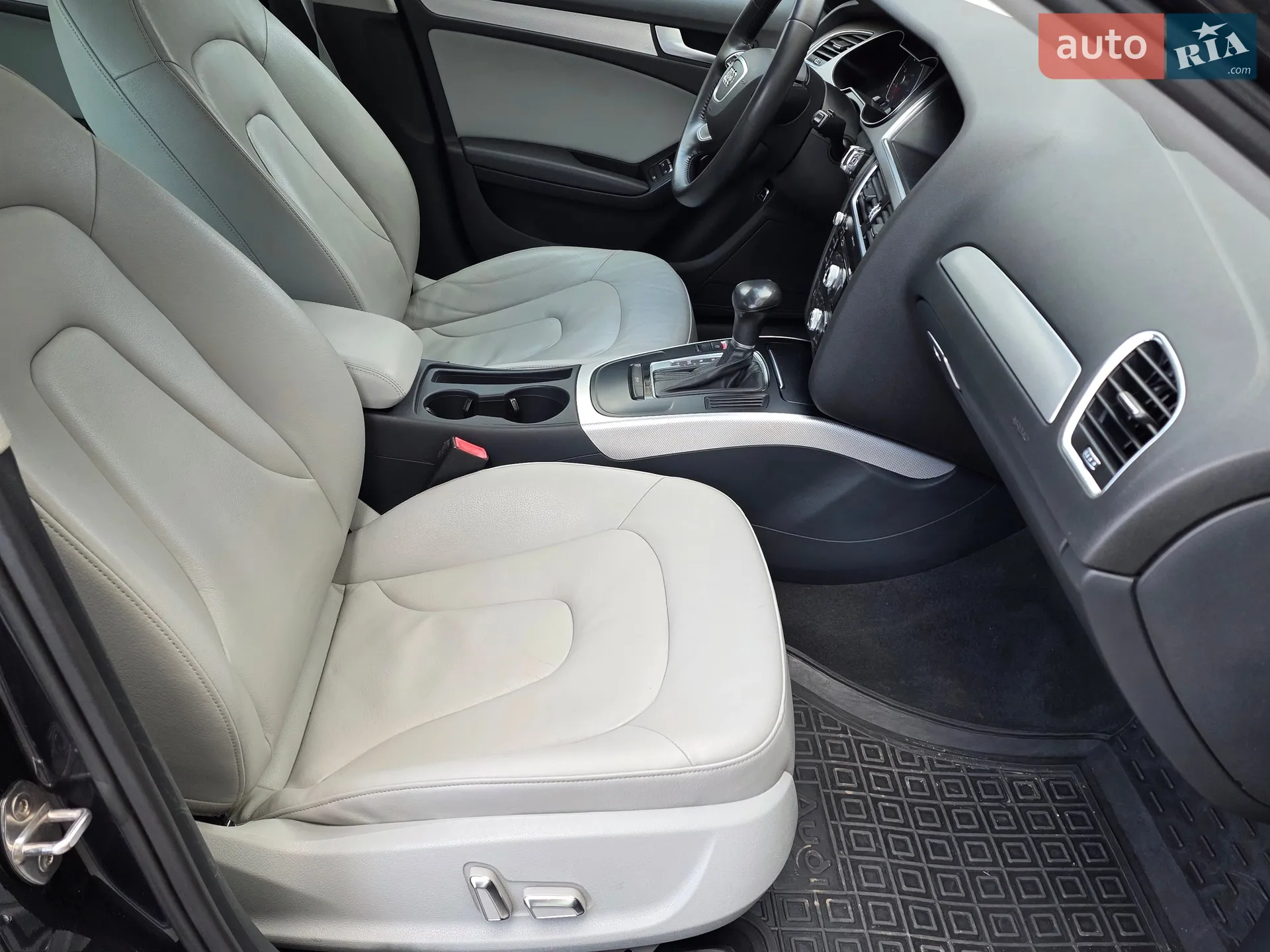 2012 Audi A4 - мініатюра 36
