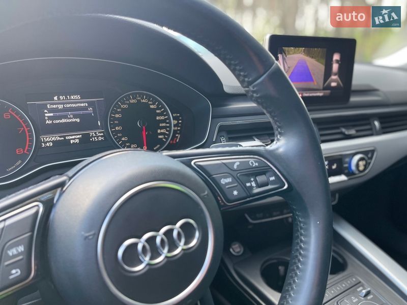 Седан Audi A4 2018 в Львове