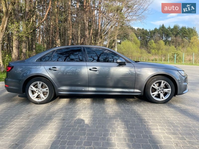 Седан Audi A4 2018 в Львове
