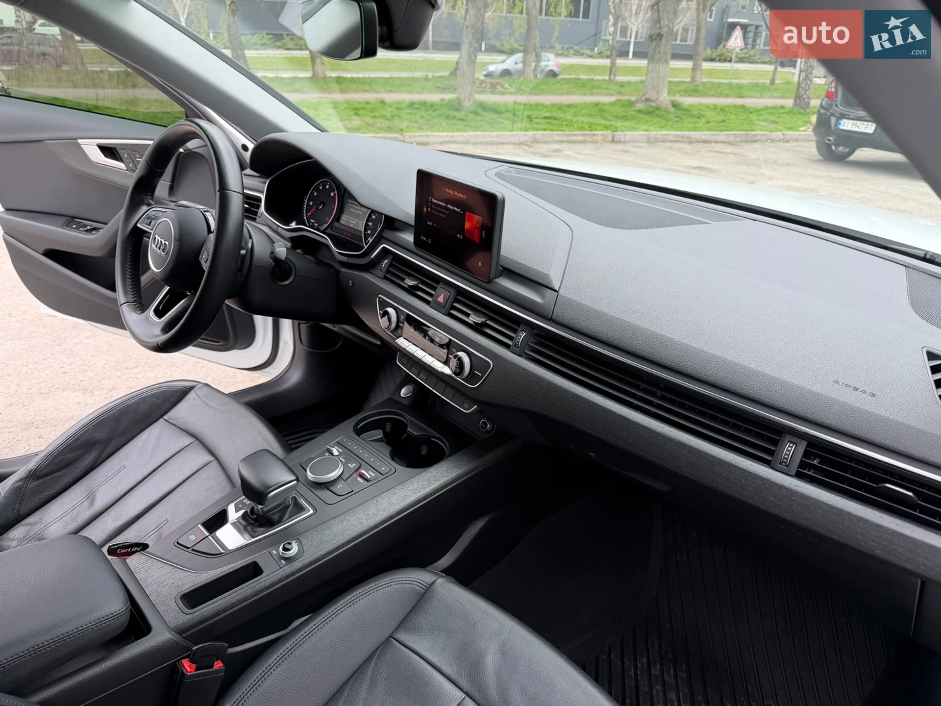 2016 Audi A4 - мініатюра 24