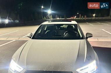 Седан Audi A4 2016 в Ивано-Франковске