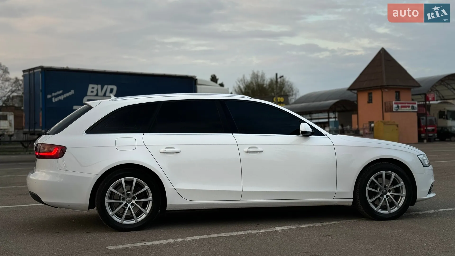 2013 Audi A4 - мініатюра 17