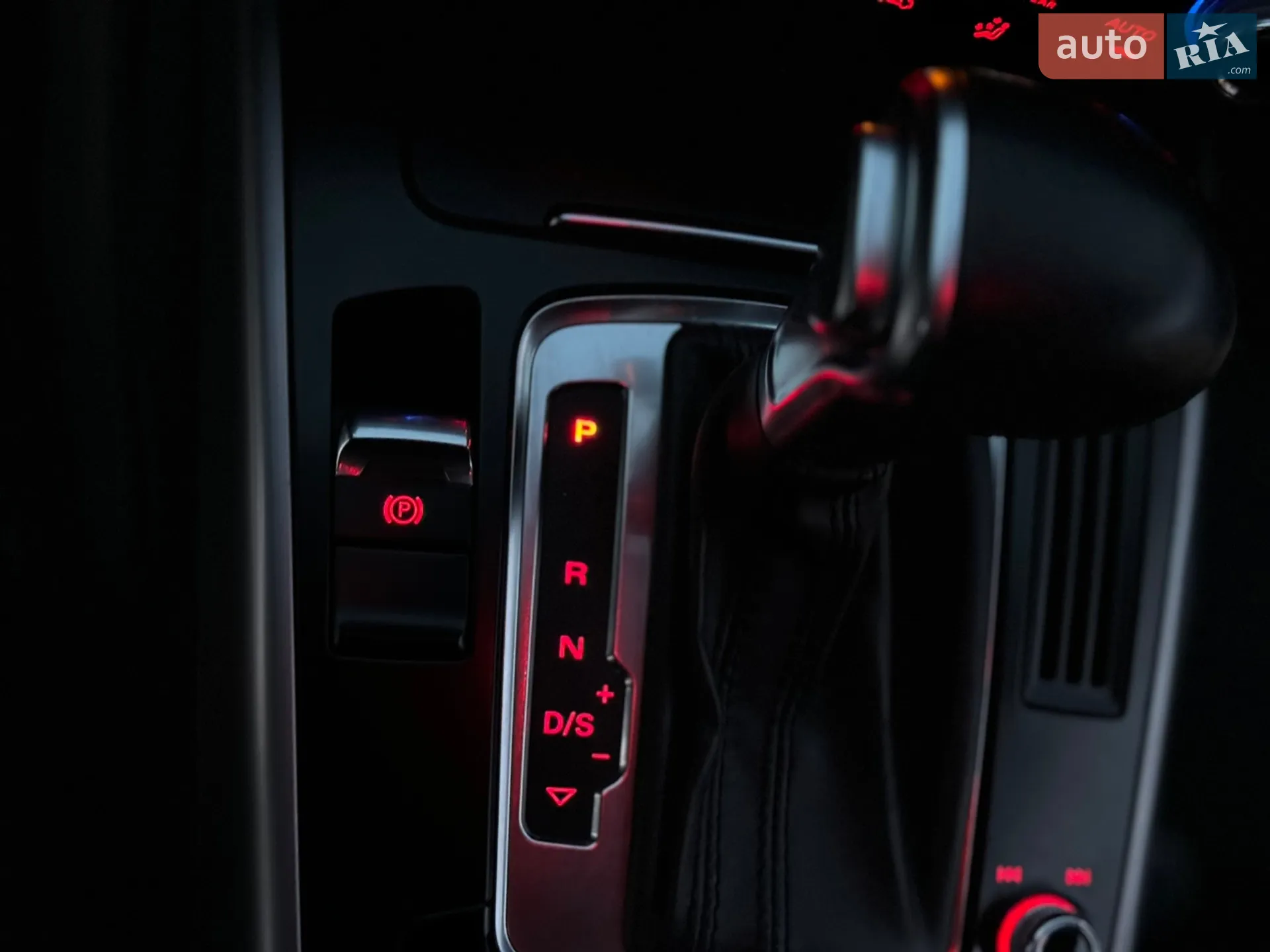 2013 Audi A4 - мініатюра 43