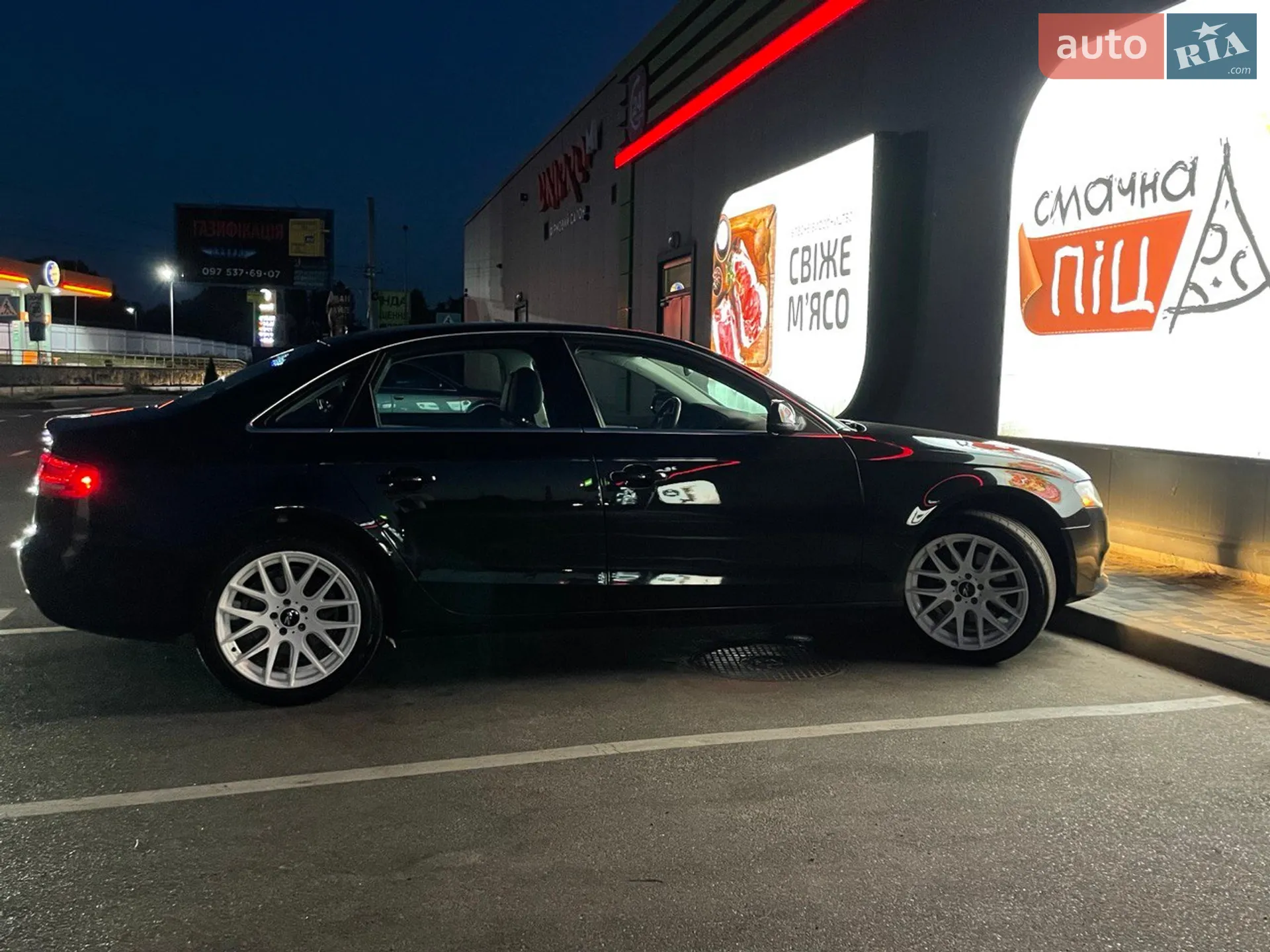 2010 Audi A4 - фото 1