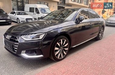 Седан Audi A4 2021 в Львове