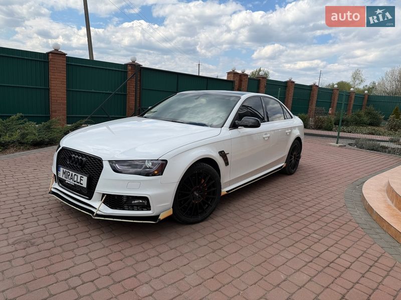 Седан Audi A4 2015 в Львове