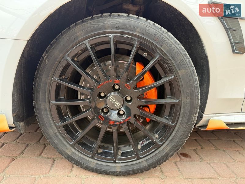Седан Audi A4 2015 в Львове