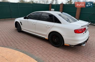 Седан Audi A4 2015 в Львове