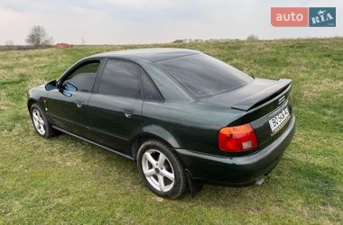 Седан Audi A4 1995 в Теребовле
