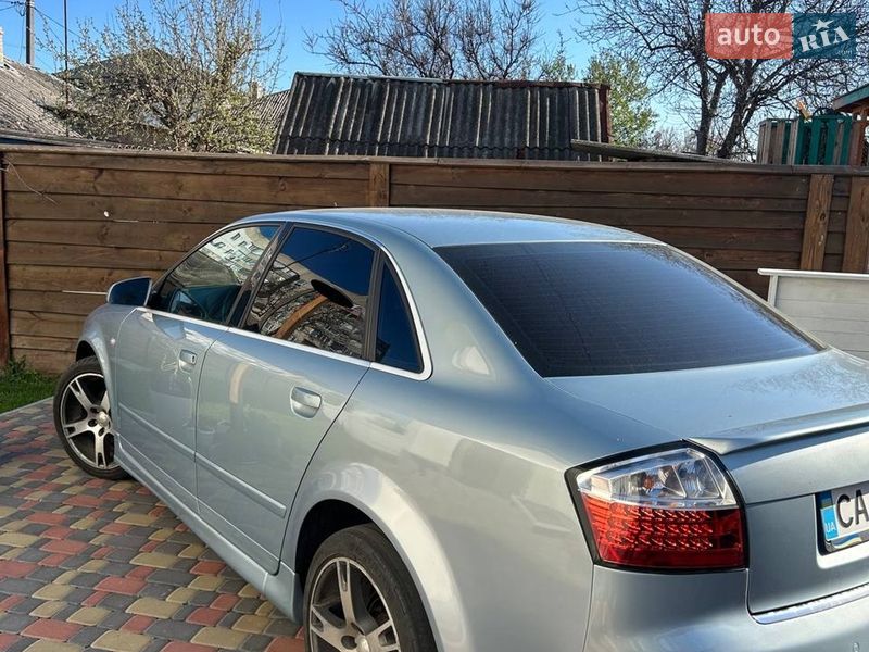 Седан Audi A4 2004 в Києві