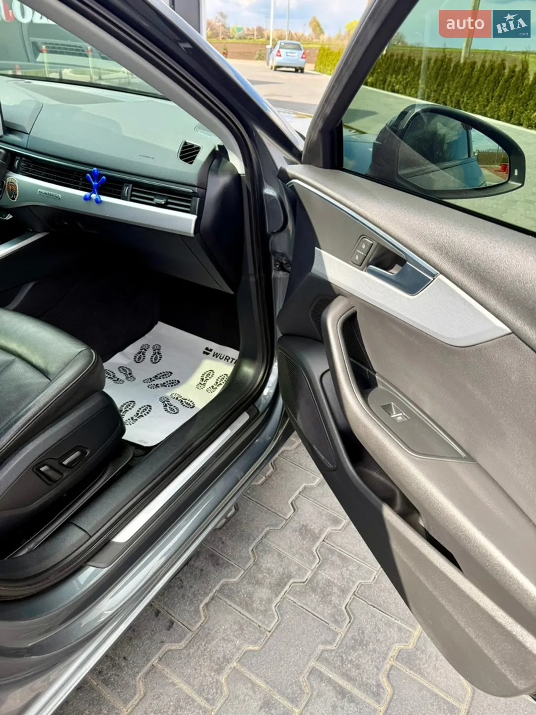 2016 Audi A4 - мініатюра 28